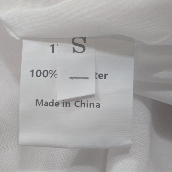 UOOZEE White Floral Flowy Beach Vacation Maxi Dress with Puff Sleeves - NWT - Picture 2 of 15